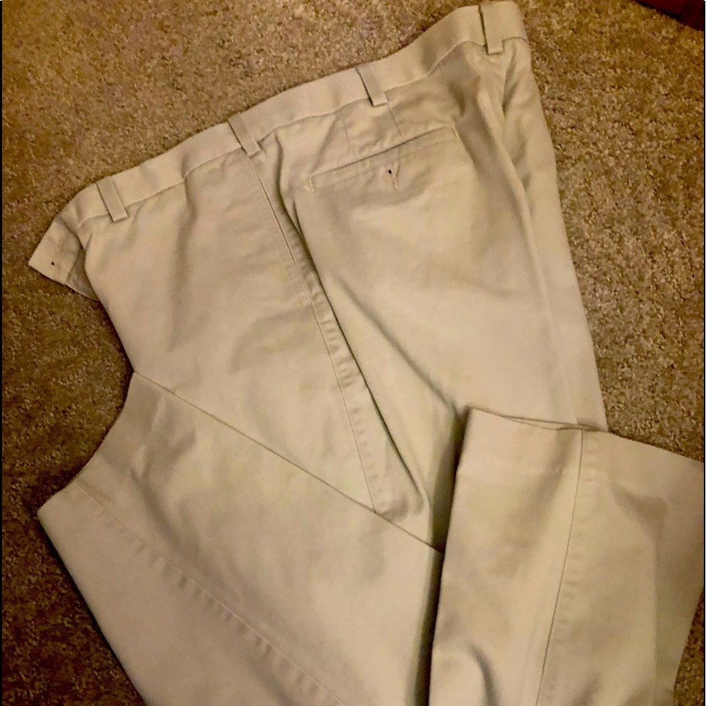 Men’s dress slacks. Light tan. 38/30. Savane.